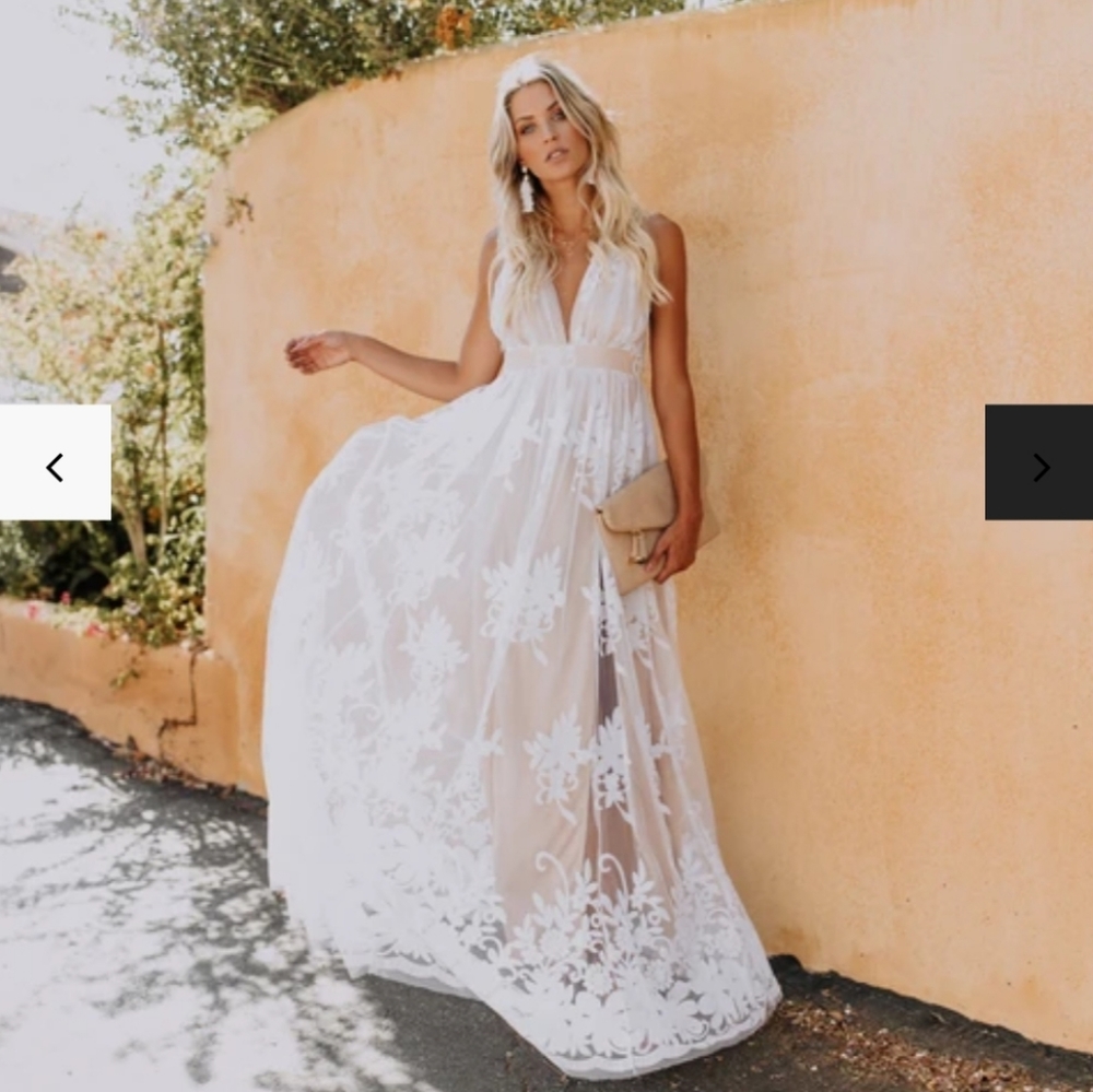 NWT Vici Antonia white lace Maxi dress small